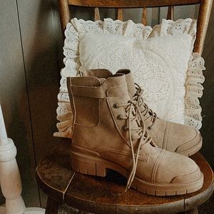 MIA Tan Elora Leather Booties 🤍